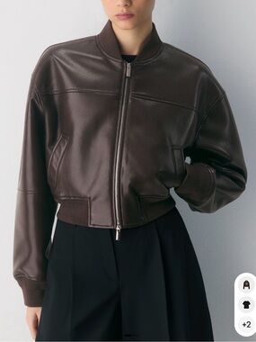 Aritzia Babaton Synergy Bomber Jacket